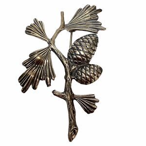 Vintage ACORN CLUSTER BROOCH Pin Oak Leaf Silver Tone Costume Jewelry 2”X 1.25”